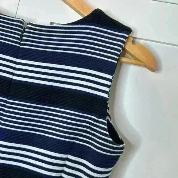 Madewell Gallerist Ponte V-Neck Dress Size XS - Picture 13 of 14